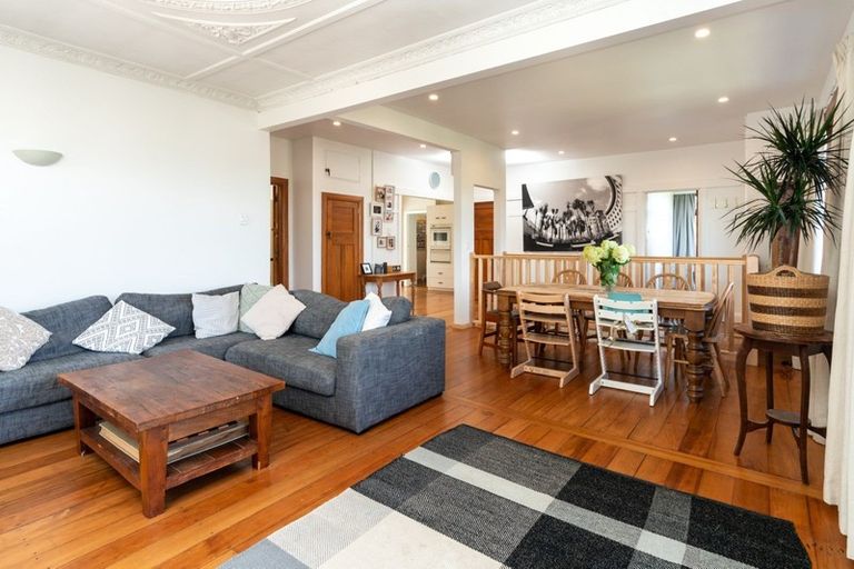 Photo of property in 58 Pembroke Road, Northland, Wellington, 6012