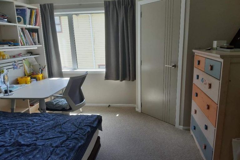 Photo of property in 3/113 Moorefield Road, Johnsonville, Wellington, 6037