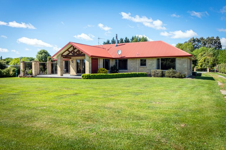 Photo of property in 27 Greig Street, Pleasant Point, 7903