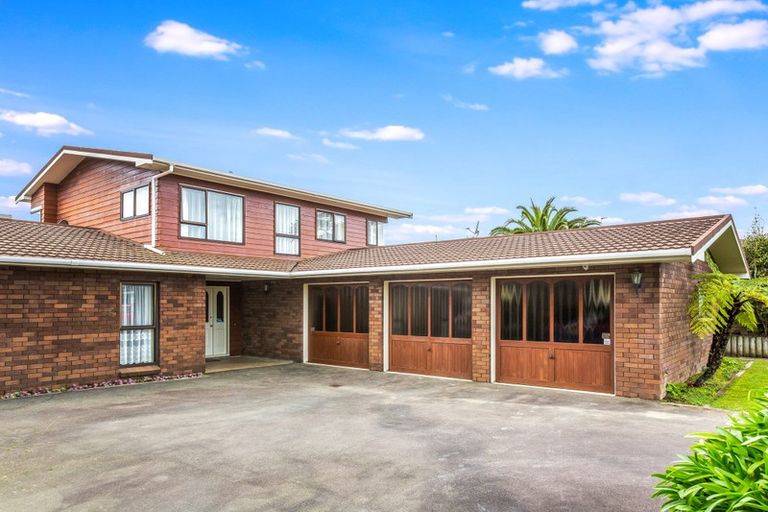 Photo of property in 8 Observatory Close, Whitby, Porirua, 5024