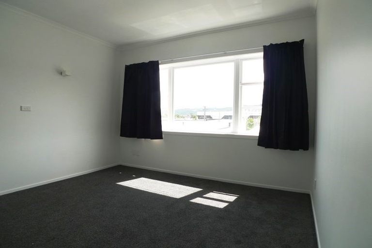 Photo of property in 2/2 Emerson Street, Petone, Lower Hutt, 5012