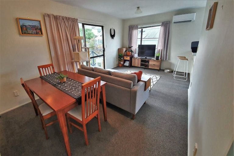 Photo of property in 6 Simeon Street, Somerfield, Christchurch, 8024