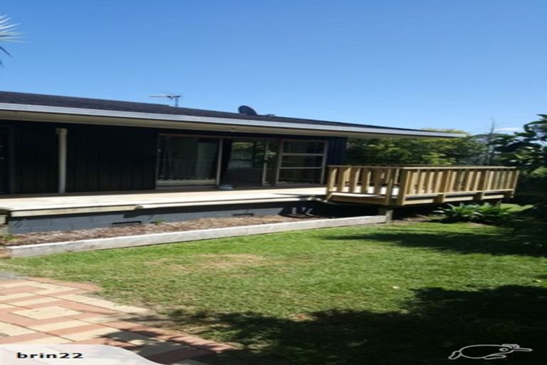 Photo of property in 2/38 Kirrie Avenue, Te Atatu South, Auckland, 0610