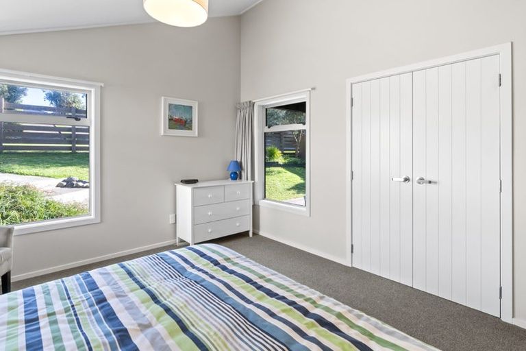 Photo of property in 6 Kent Avenue, Waitarere Beach, Levin, 5510