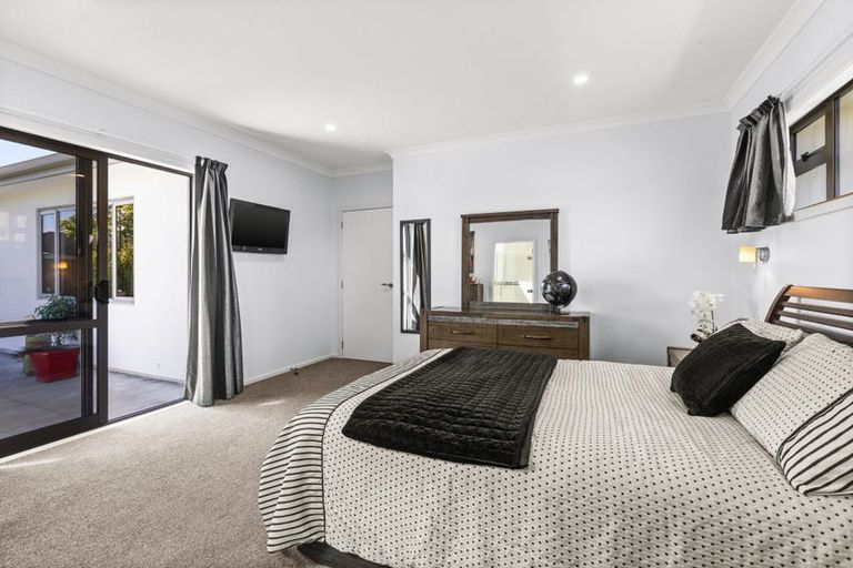 Photo of property in 37 Kapiti Drive, Poraiti, Napier, 4112