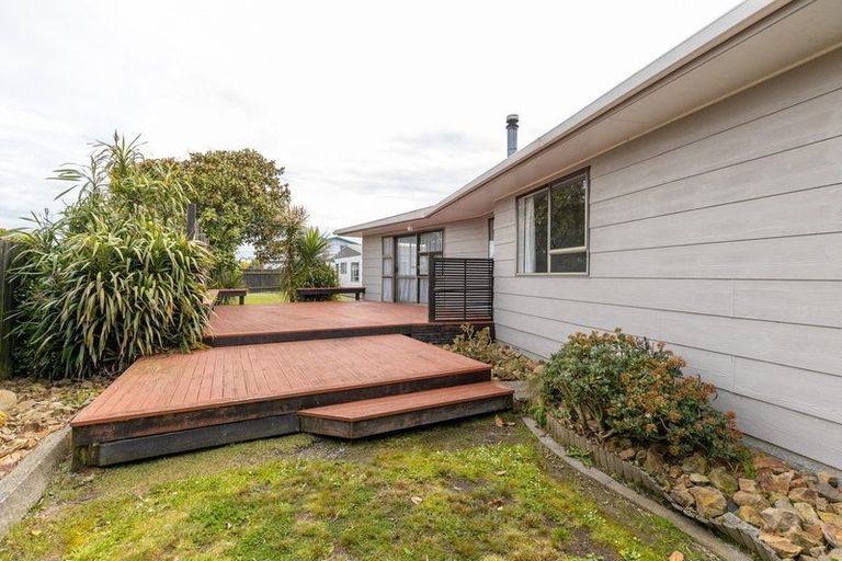 Photo of property in 3 Apollo Parade, Milson, Palmerston North, 4414