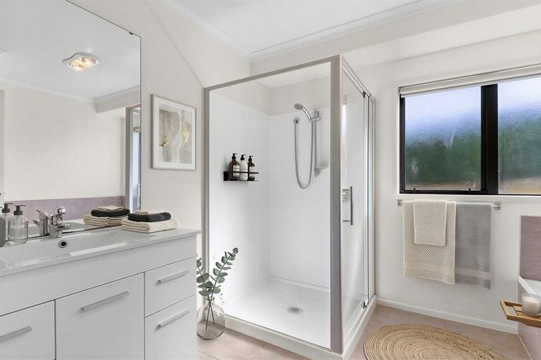 Photo of property in 5 West Street, Tuakau, 2121