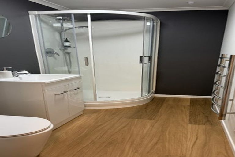 Photo of property in 11a Baroda Street, Khandallah, Wellington, 6035