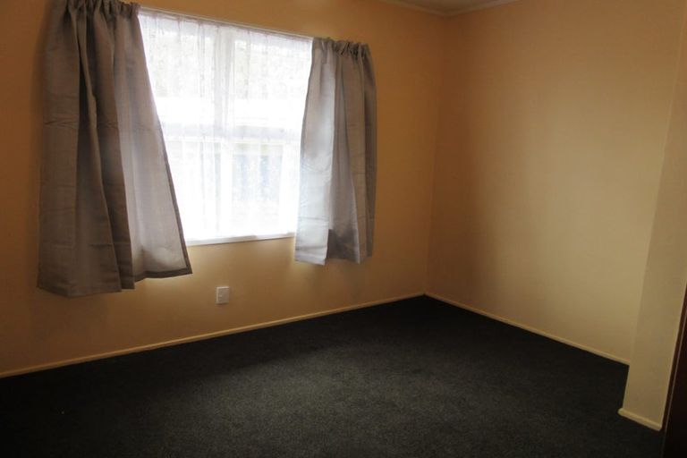 Photo of property in 14 Lindis Place, Mangere Bridge, Auckland, 2022