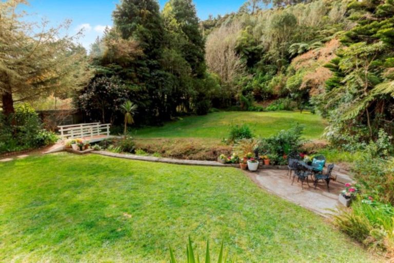 Photo of property in 71 Kamahi Street, Stokes Valley, Lower Hutt, 5019