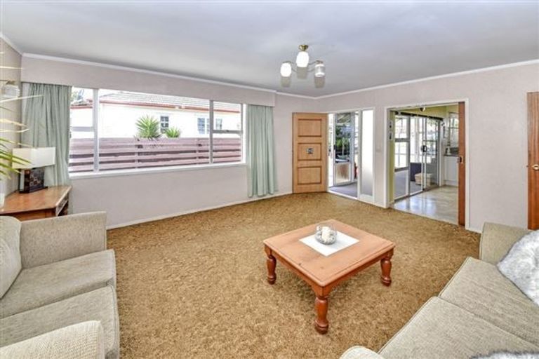 Photo of property in 1/90 East Tamaki Road, Papatoetoe, Auckland, 2025