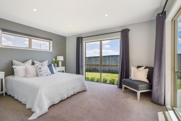 Photo of property in 14 Renner Place, Pyes Pa, Tauranga, 3112