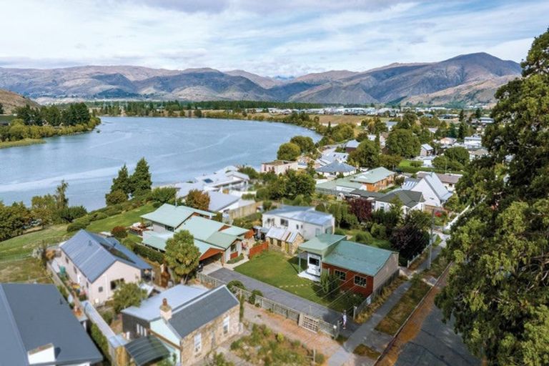 Photo of property in 32 Inniscort Street, Cromwell, 9310