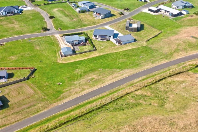 Photo of property in 17 Waipipi Road, Waverley, 4591