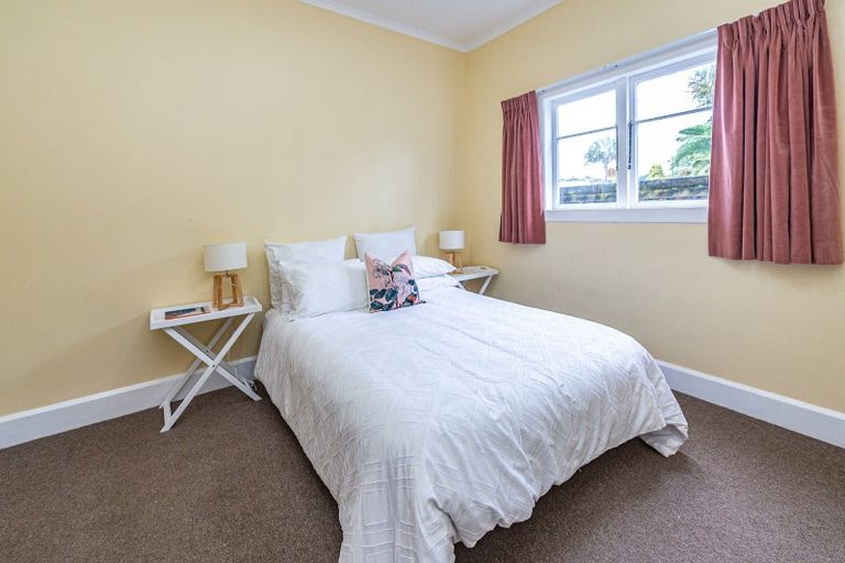 Photo of property in 1 Harrison Street, Whanganui, 4500