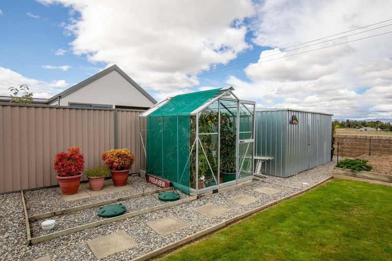 Photo of property in 23 Chandler Crescent, Clyde, 9330