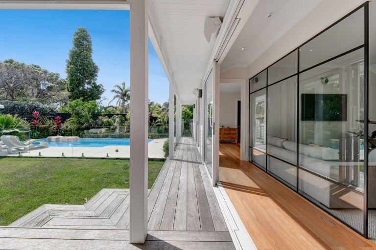 Photo of property in 7 Ardlui Avenue, Manly, Whangaparaoa, 0930