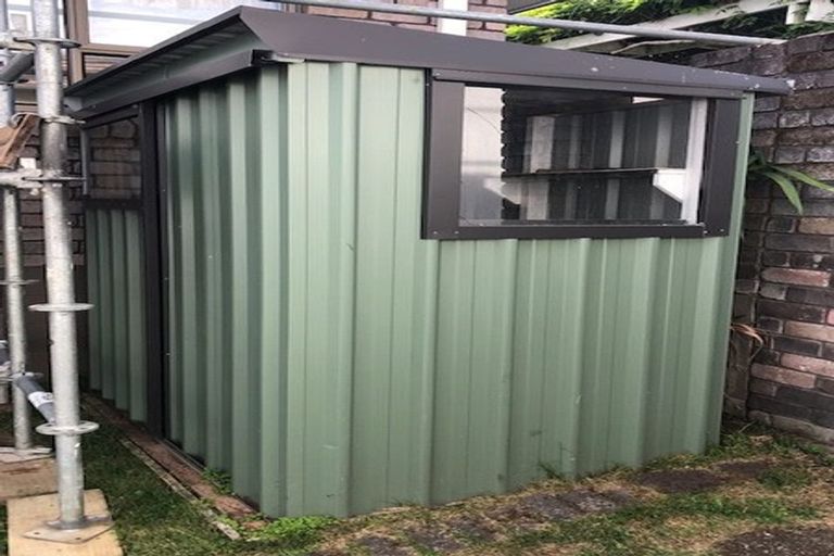Photo of property in 7 Puawai Place, Northcote, Auckland, 0627