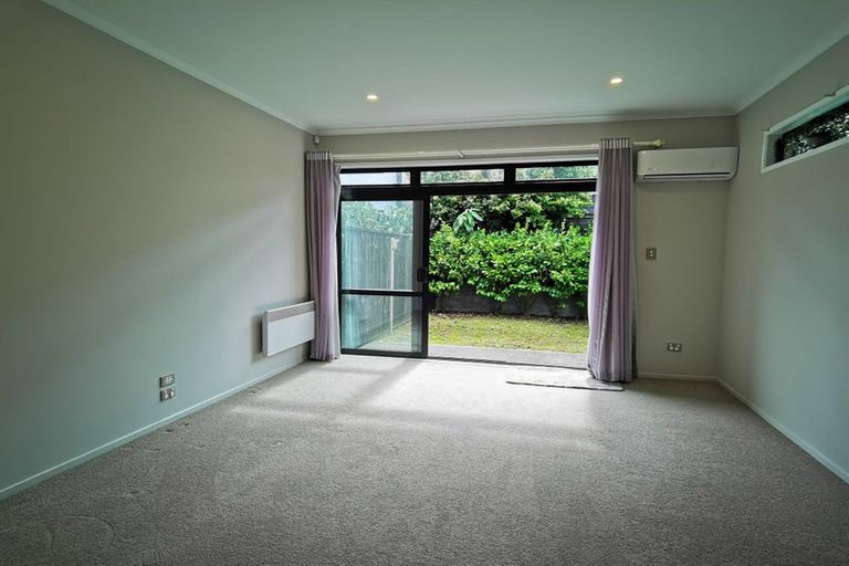 Photo of property in 12 Spotted Dove Road, Hobsonville, Auckland, 0616