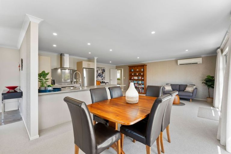 Photo of property in 15 Kara Place, Wharewaka, Taupo, 3330