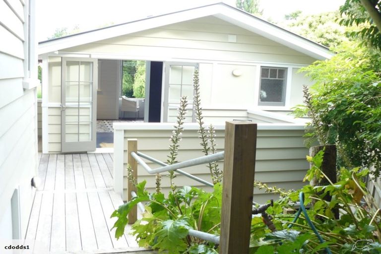 Photo of property in 20 Seabreeze Road, Narrow Neck, Auckland, 0624