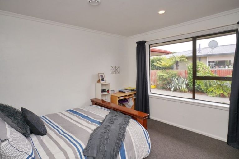Photo of property in 37 Ashgrove Street, Rangiora, 7400