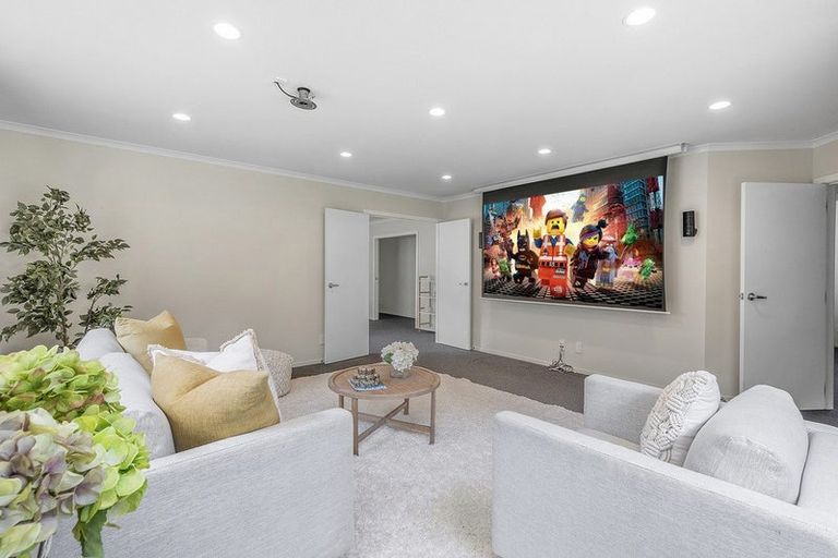 Photo of property in 60 Airlie Road, Plimmerton, Porirua, 5026