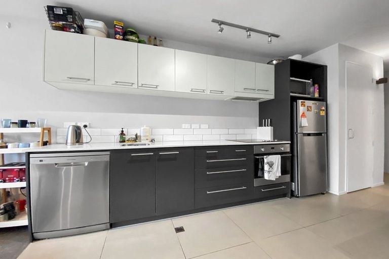 Photo of property in Detroit Apartments, 37/181 Tasman Street, Mount Cook, Wellington, 6021