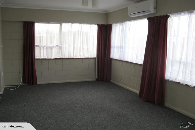 Photo of property in 1/16 Mountbatten Street, New Brighton, Christchurch, 8061