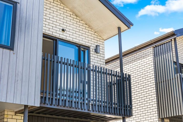 Photo of property in 6 Desalt Drive, Hobsonville, Auckland, 0616