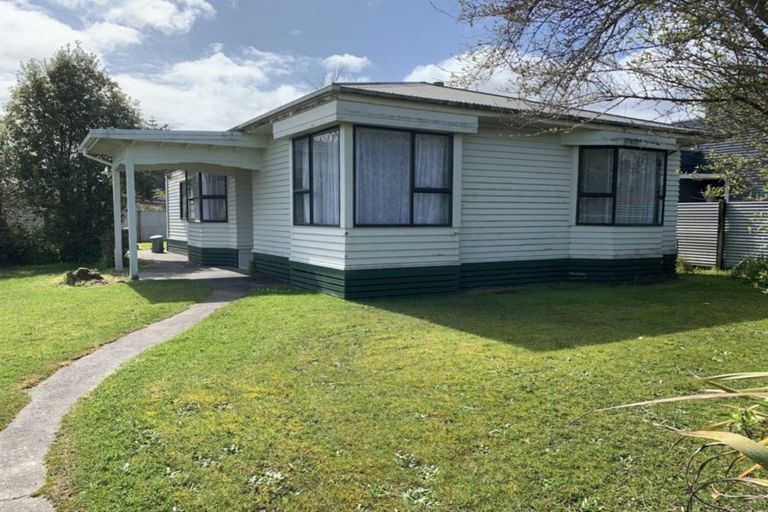 Photo of property in 222 Stafford Street, Hokitika, 7810