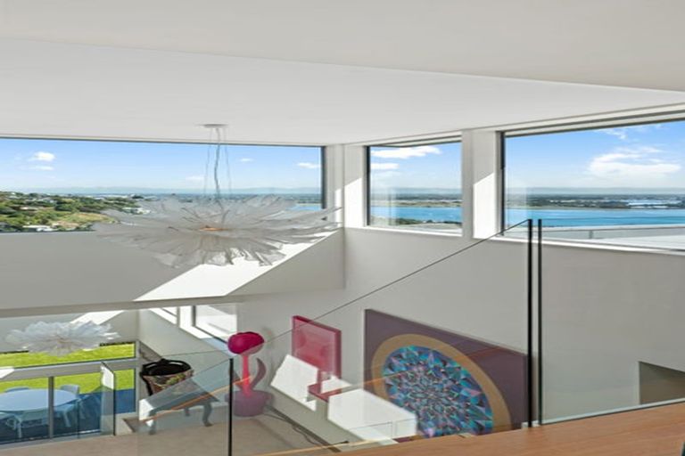 Photo of property in 6 Gazelle Lane, Redcliffs, Christchurch, 8081