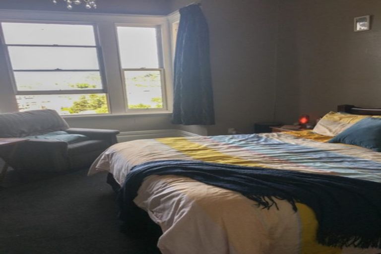 Photo of property in 52 South Road, The Glen, Dunedin, 9011