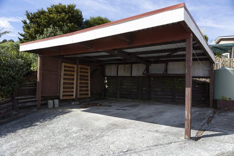Photo of property in 20 Leslie Road, Cable Bay, 0420