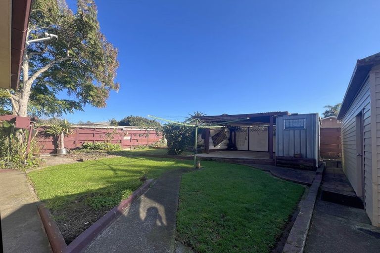 Photo of property in 57 Casuarina Road, Half Moon Bay, Auckland, 2012