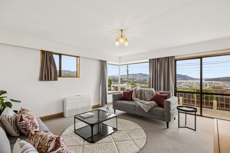 Photo of property in 32 Bangor Terrace, Kew, Dunedin, 9012