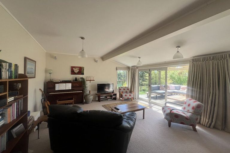 Photo of property in 92a Forest Lakes Road, Otaki, 5583