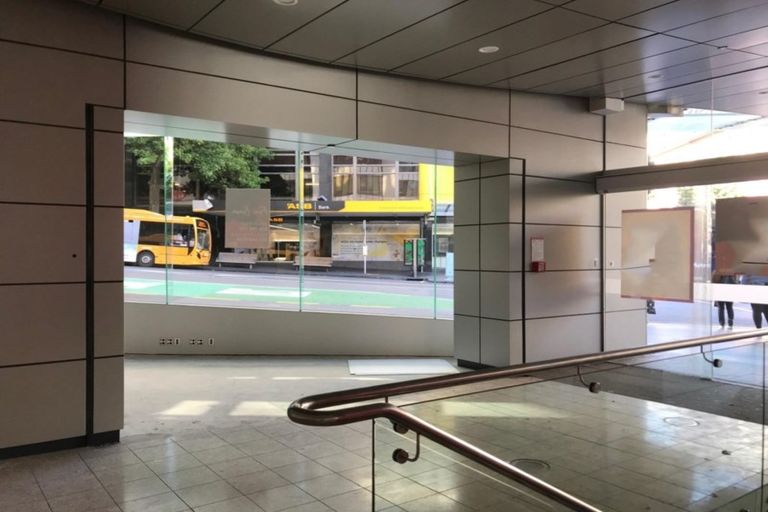 Photo of property in 290 Queen Street, Pukekohe, 2120