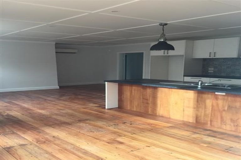 Photo of property in 19 Mount Street, Nelson South, Nelson, 7010