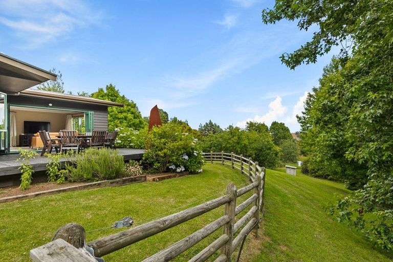 Photo of property in 305 Rapson Road, Kaukapakapa, 0871