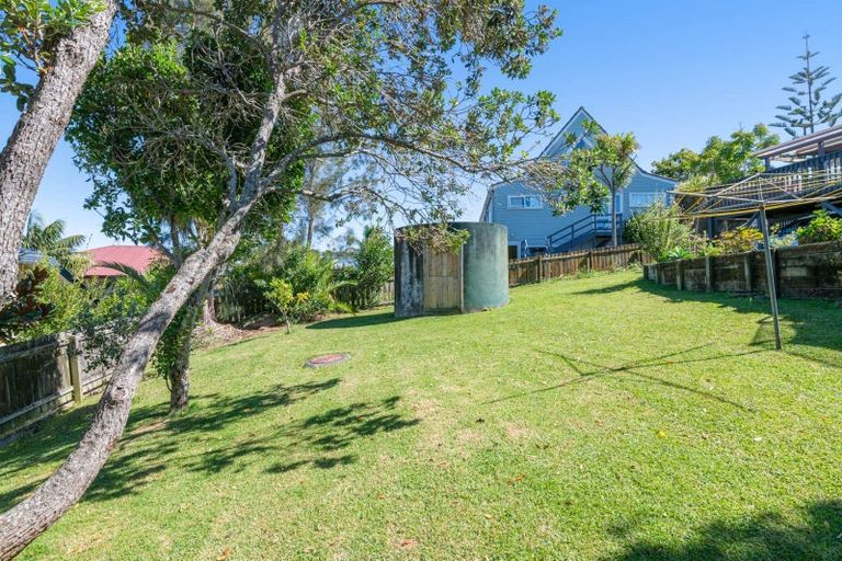 Photo of property in 245 Vipond Road, Stanmore Bay, Whangaparaoa, 0932