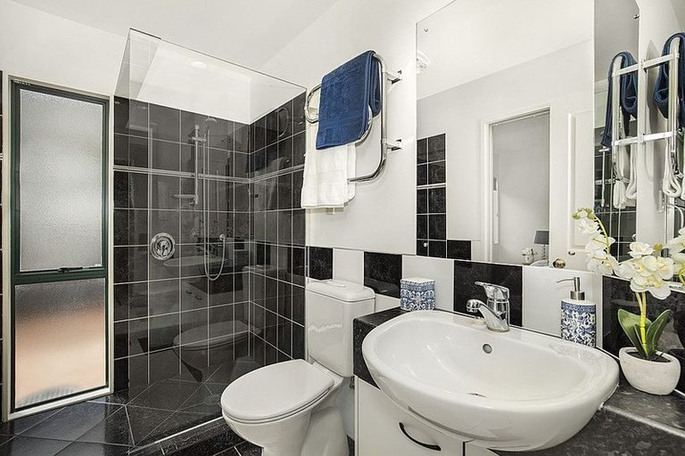 Photo of property in 82 Glenross Drive, Wattle Downs, Auckland, 2103