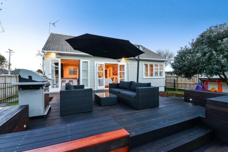 Photo of property in 3 Newall Street, Hamilton East, Hamilton, 3216