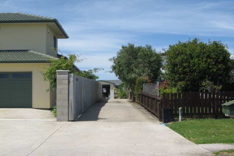 Photo of property in 7a Crispe Road, Clarks Beach, 2122