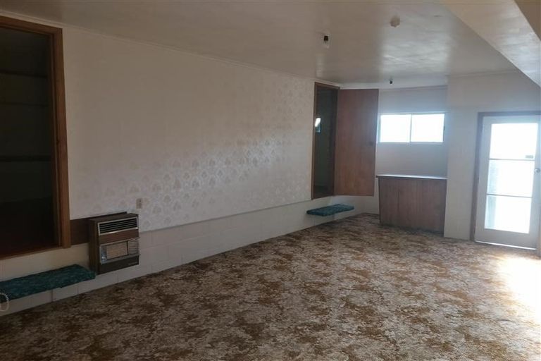 Photo of property in 177 Govett Avenue, Frankleigh Park, New Plymouth, 4310