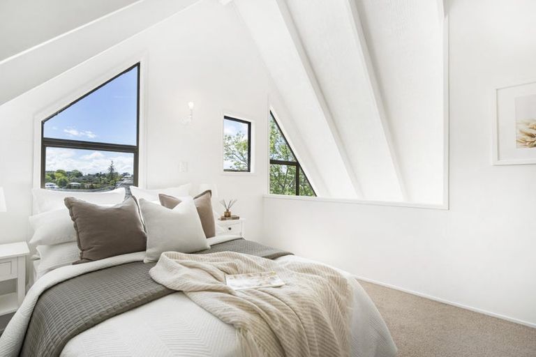 Photo of property in 1/49 Park Rise, Campbells Bay, Auckland, 0630