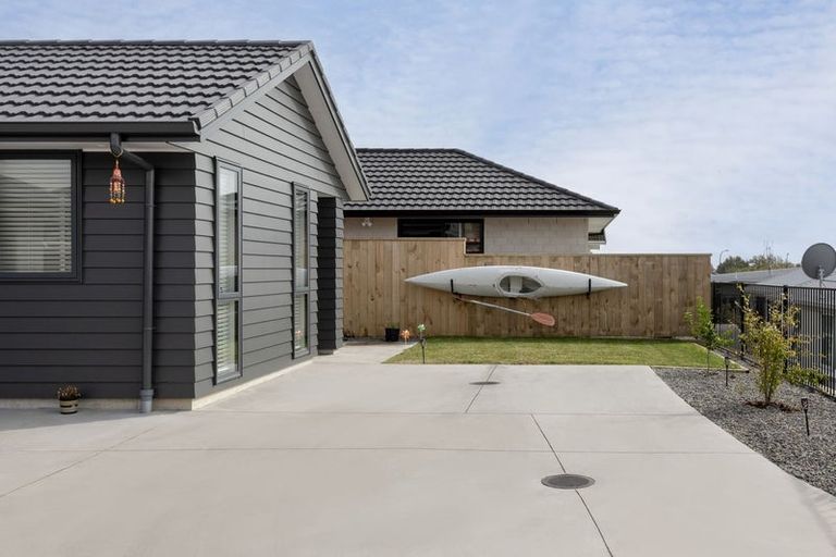 Photo of property in 5 Nottingham Road, Omokoroa, 3114