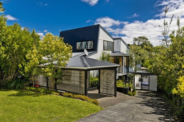 Photo of property in 50 Waiau Street, Torbay, Auckland, 0630