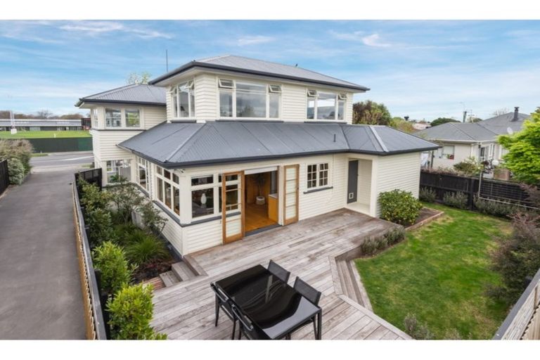 Photo of property in 157 Innes Road, St Albans, Christchurch, 8052