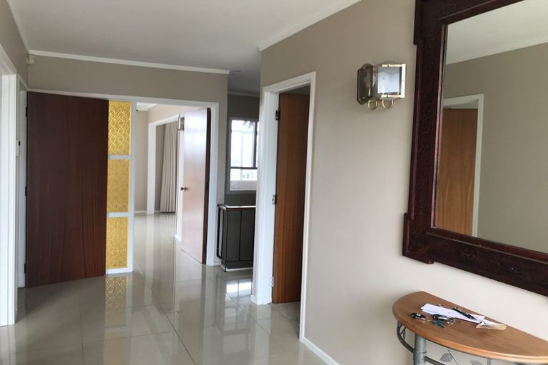 Photo of property in 20 Grenada Avenue, Forrest Hill, Auckland, 0620